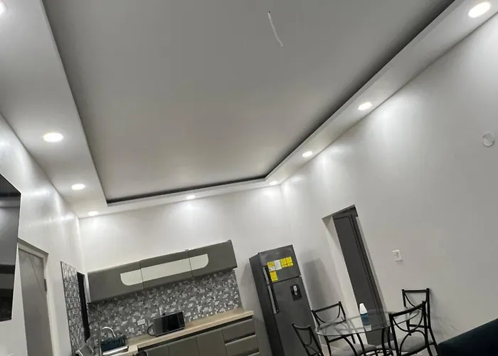 Apartment Urban Escape *